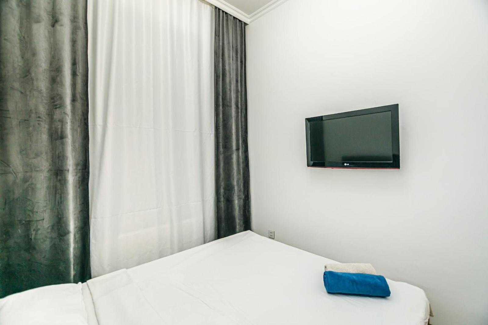 M Estate. 2 Room Home In Targovu Baky Esterno foto